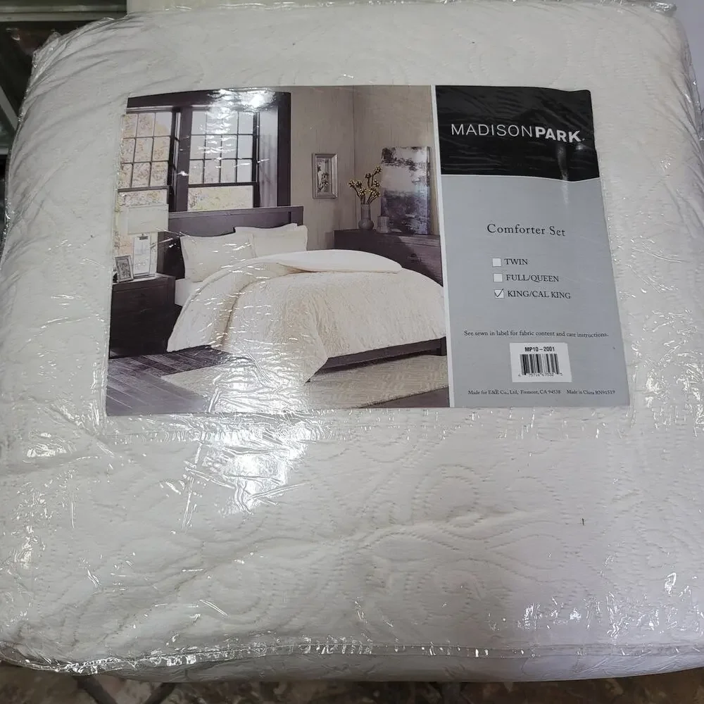 MADISON PARK BISMARCK KING COMFORTER SET PLUSH Faux Fur Bedspread and Shams